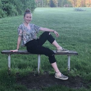 Meet your Posher, Megan